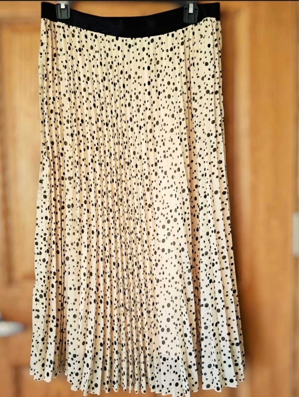 ❌️MARKDOWN!!! WD•NY Light Beige/Cream Black-Spotted Pleated MIDI Skirt (LARGE)